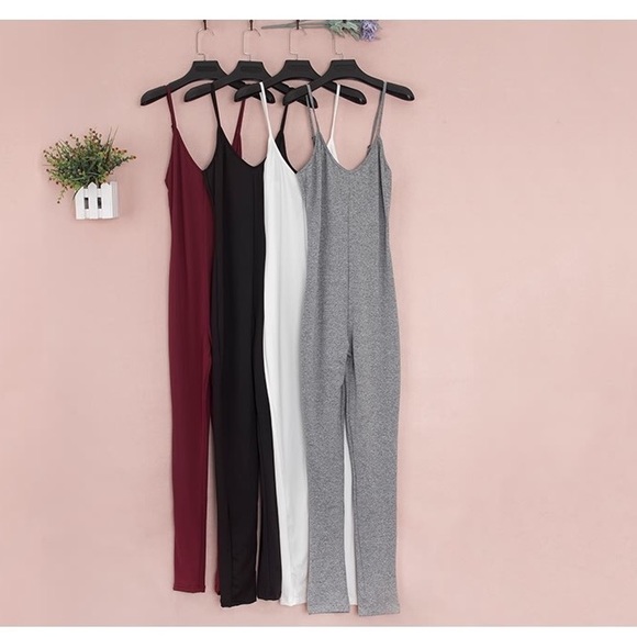 NEW! Form-fitting Jumpsuit / catsuit - Picture 4 of 5